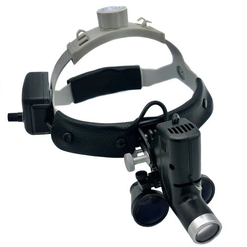 EQUINE DENTAL HEADLAMP WITH ADJUSTABLE BEAM